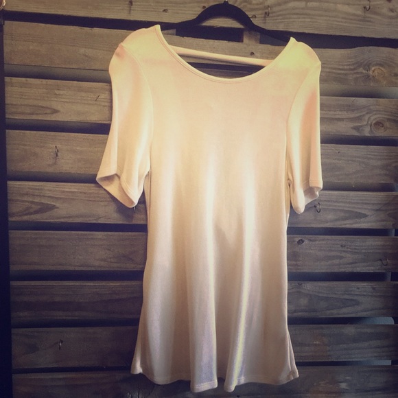 Top - Picture 1 of 2